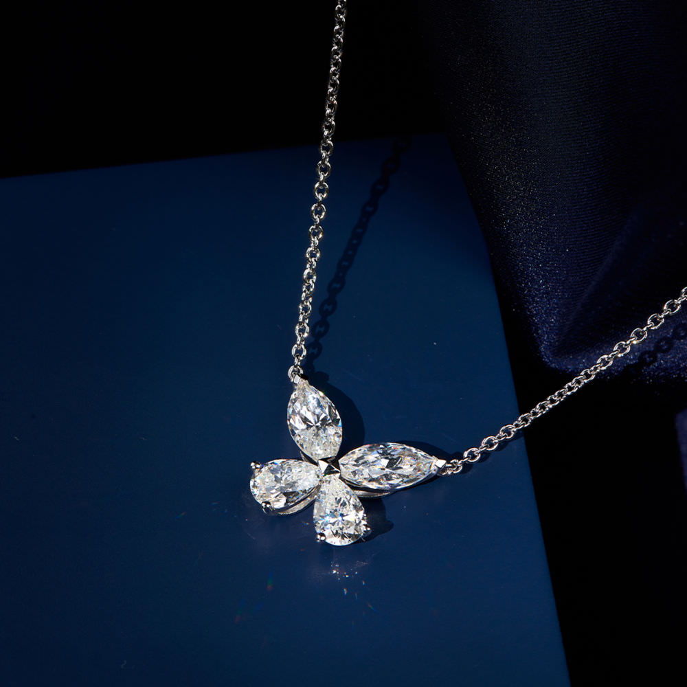 Classic Butterfly Diamond Pendant For Women Jewelry