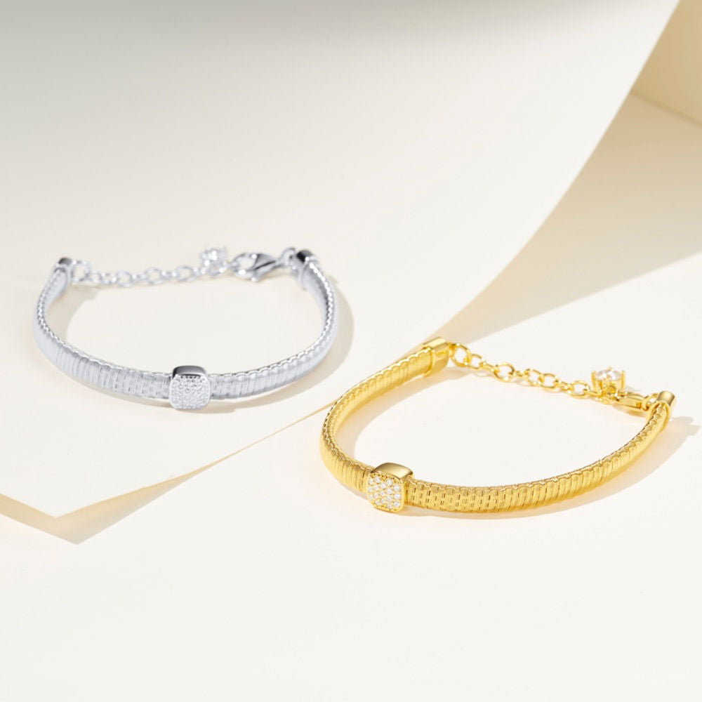Bracelet With Gold Hyun Thread For Women Jewelry