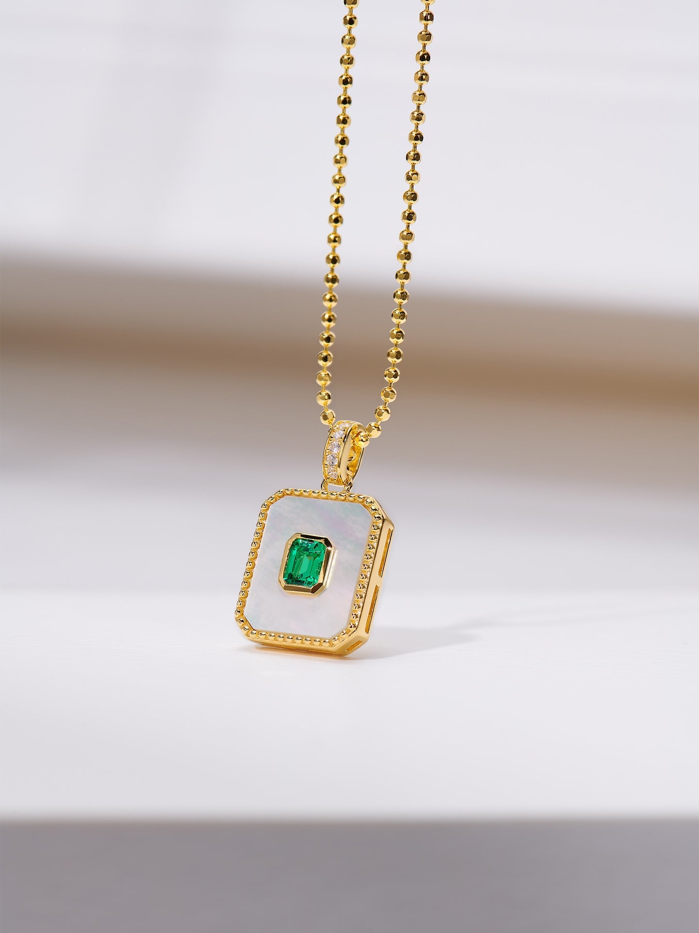 Emerald Diamond Necklace For Women Jewelry