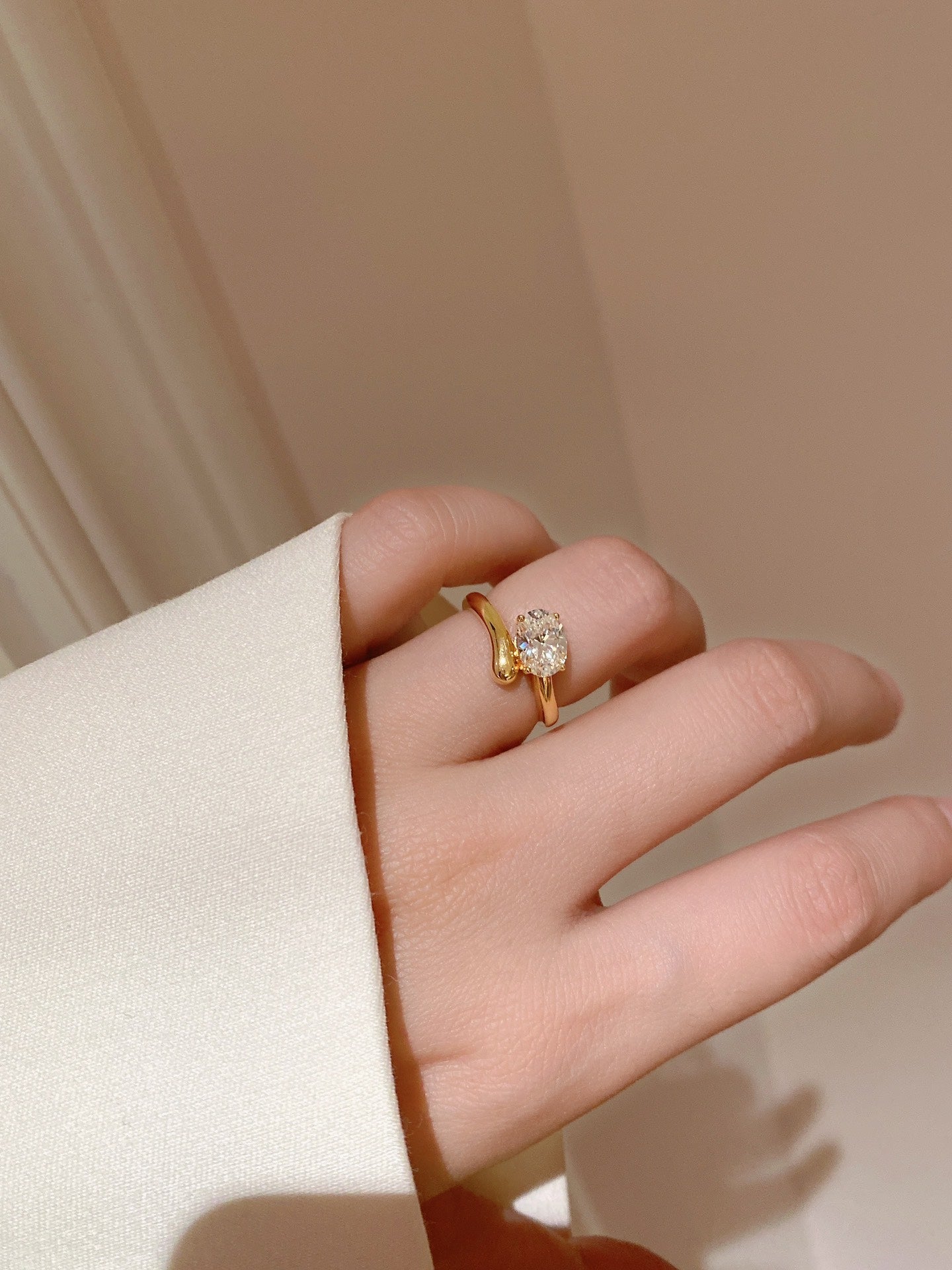 Crossed Shaped Diamond Ring For Women Jewelry