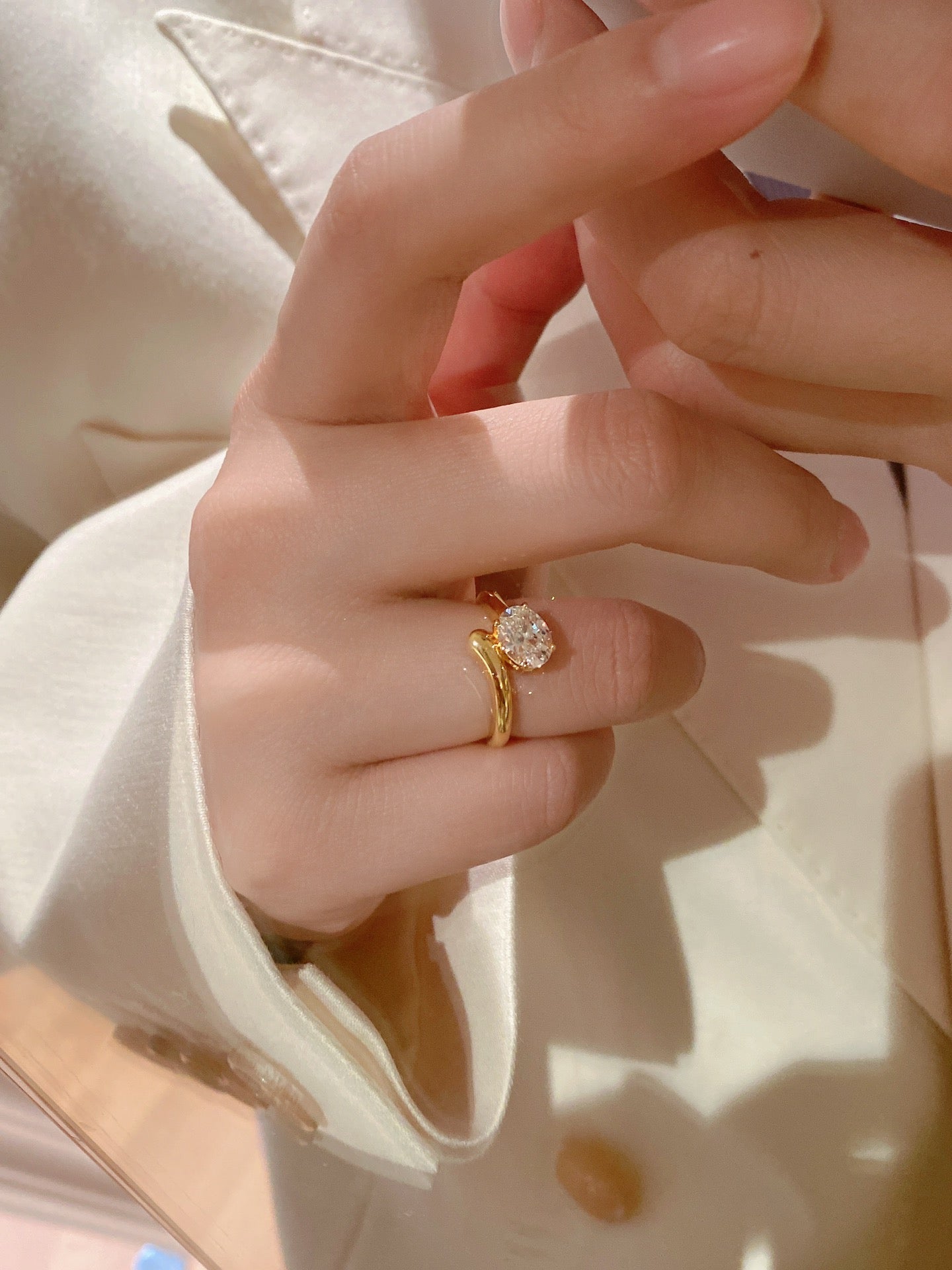 Crossed Shaped Diamond Ring For Women Jewelry