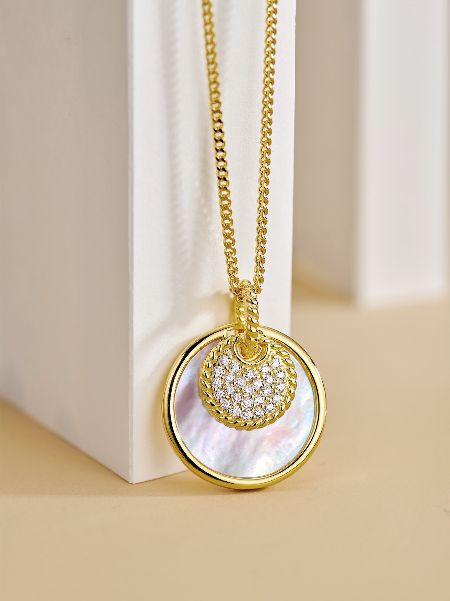 White Shell Necklace For Women Jewelry