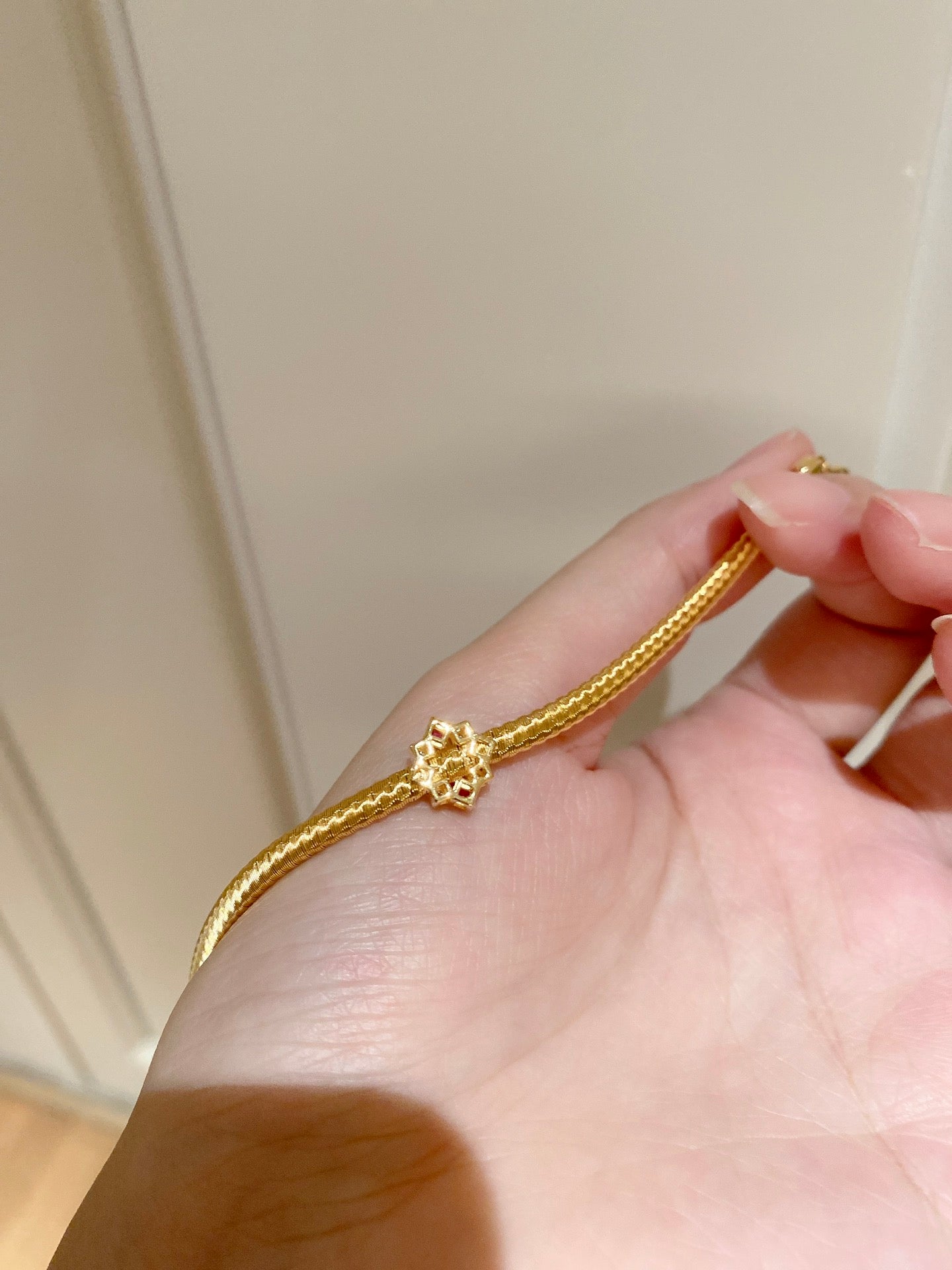 Gold Hyun Wire Bracelet For Women Jewelry