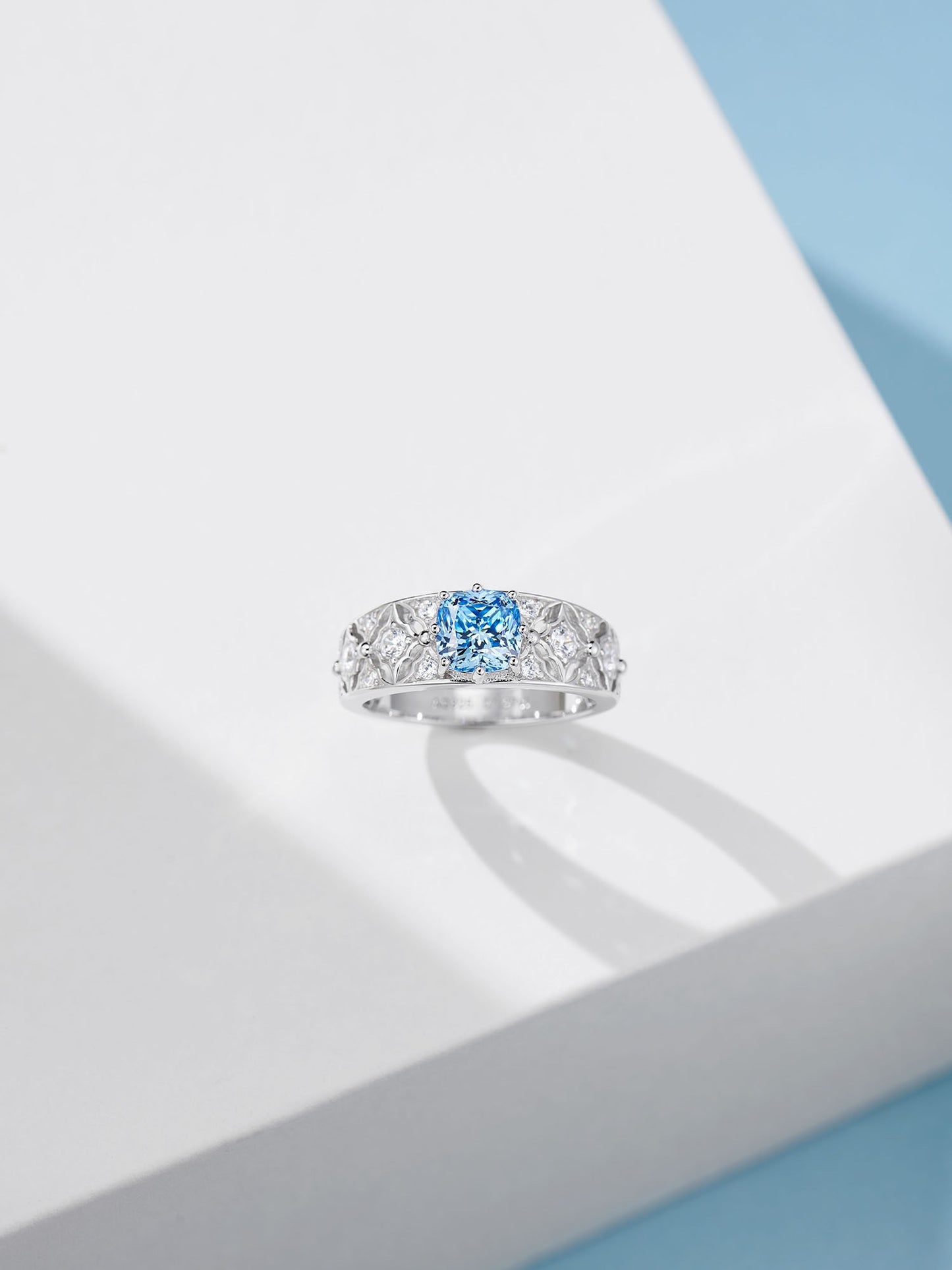 Blue Cushion-Shaped Diamond Ring For Women Jewelry