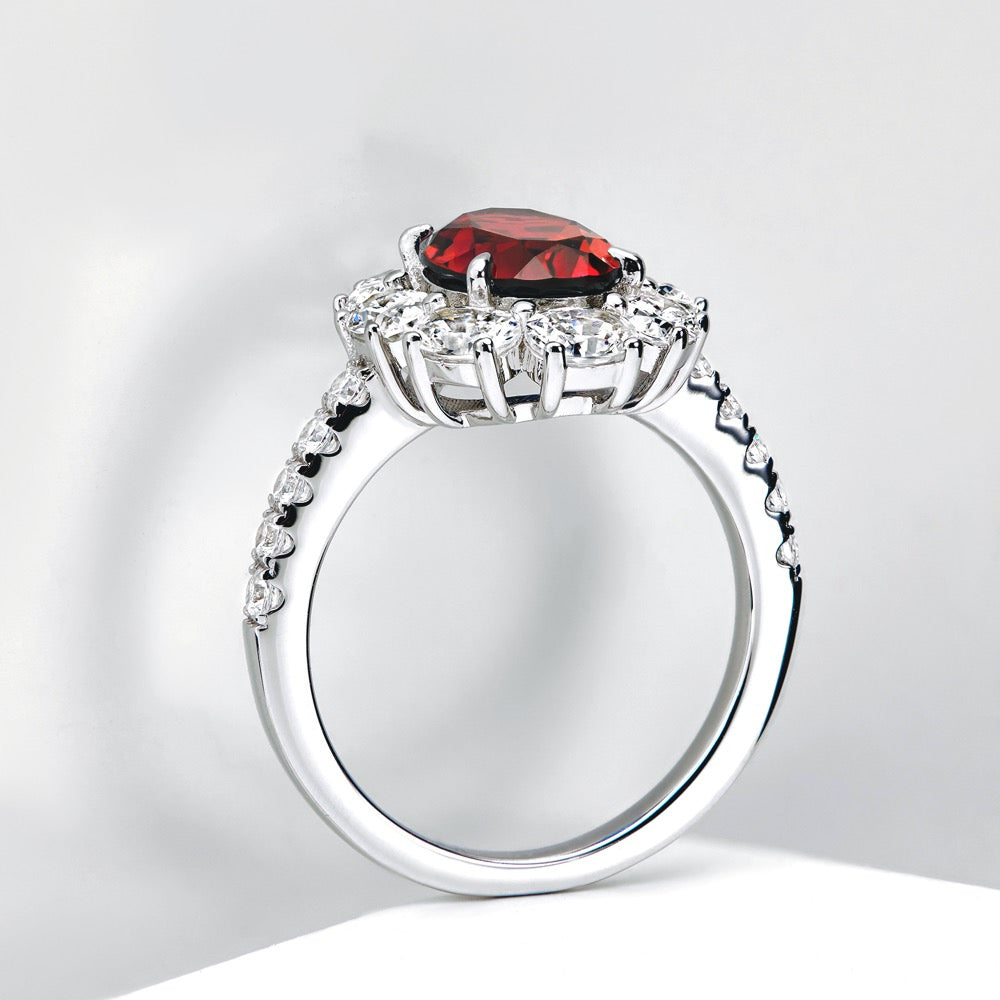 Dan-shaped ruby ring