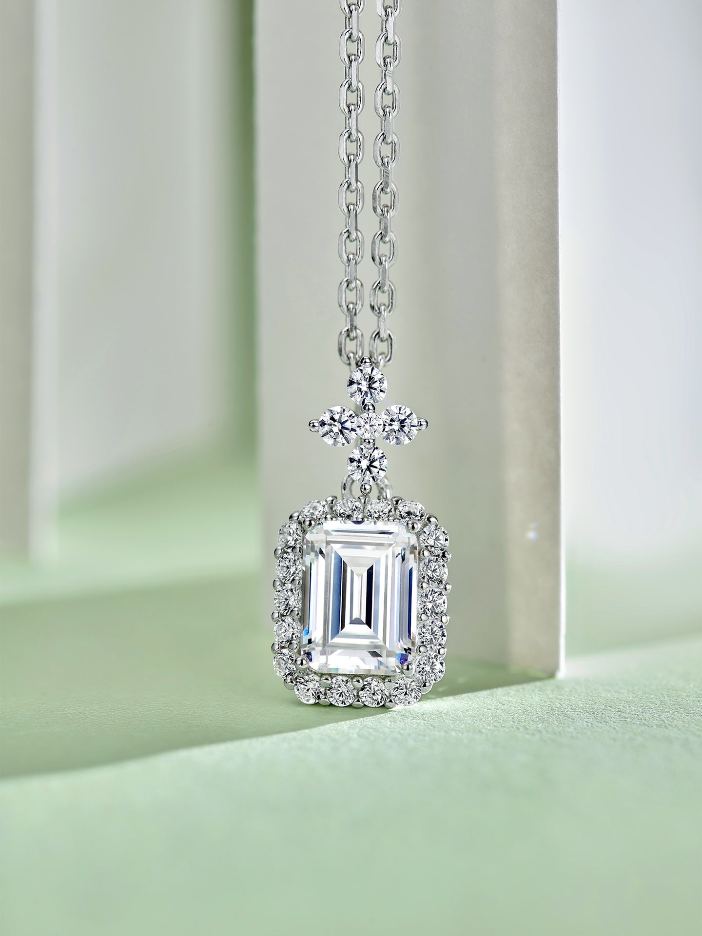 Sparkling Diamonds Necklace For Women Jewelry
