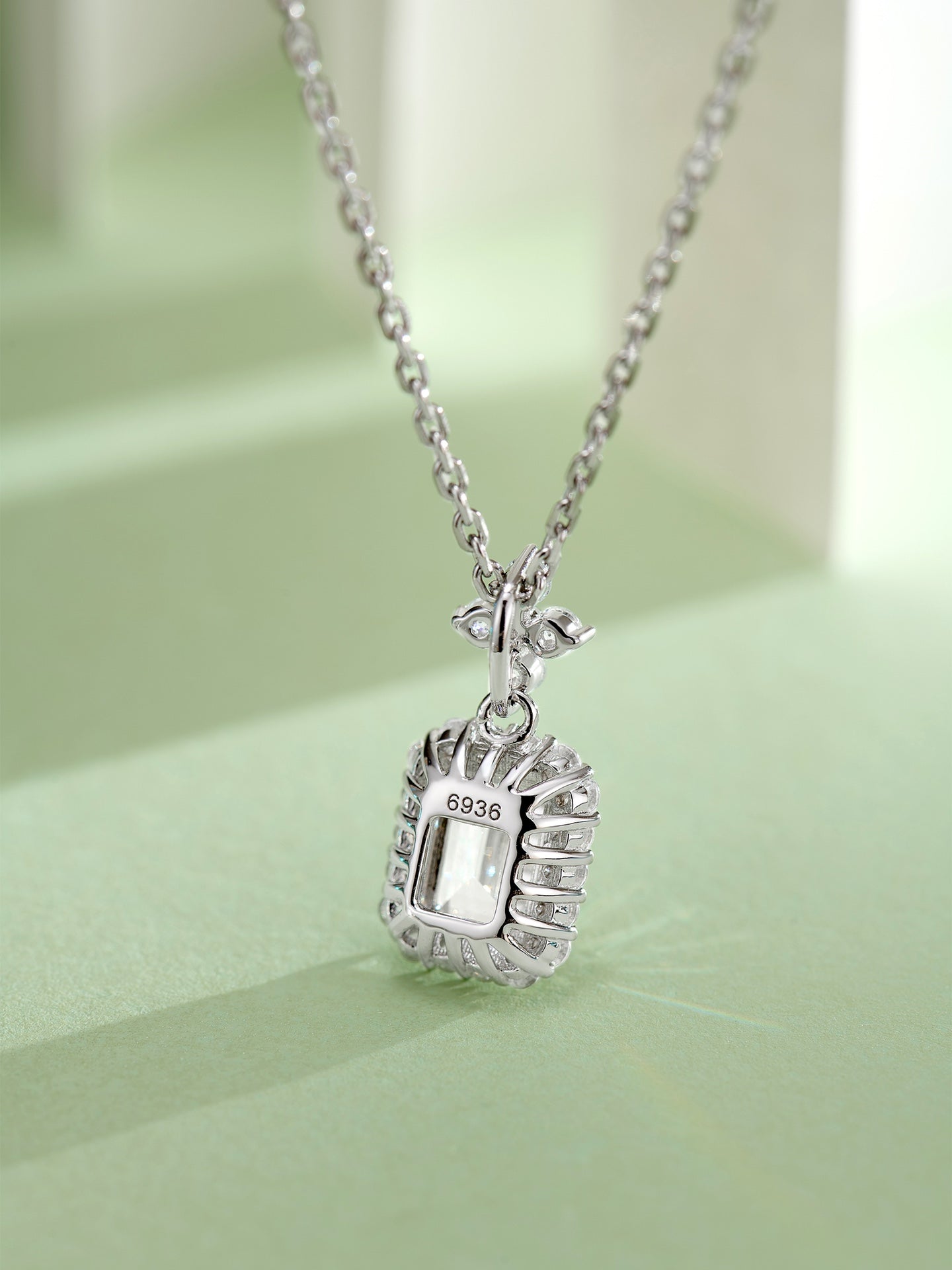 Sparkling Diamonds Necklace For Women Jewelry