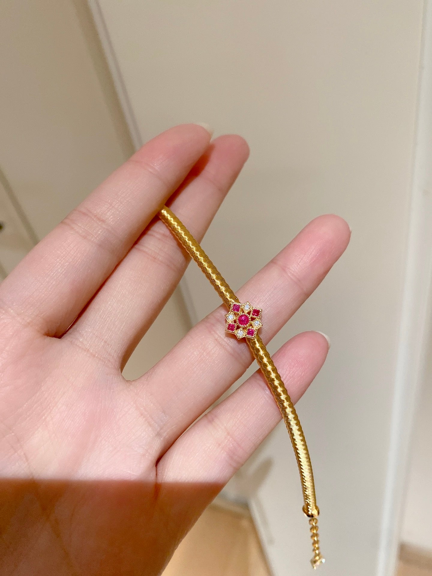 Gold Hyun Wire Bracelet For Women Jewelry